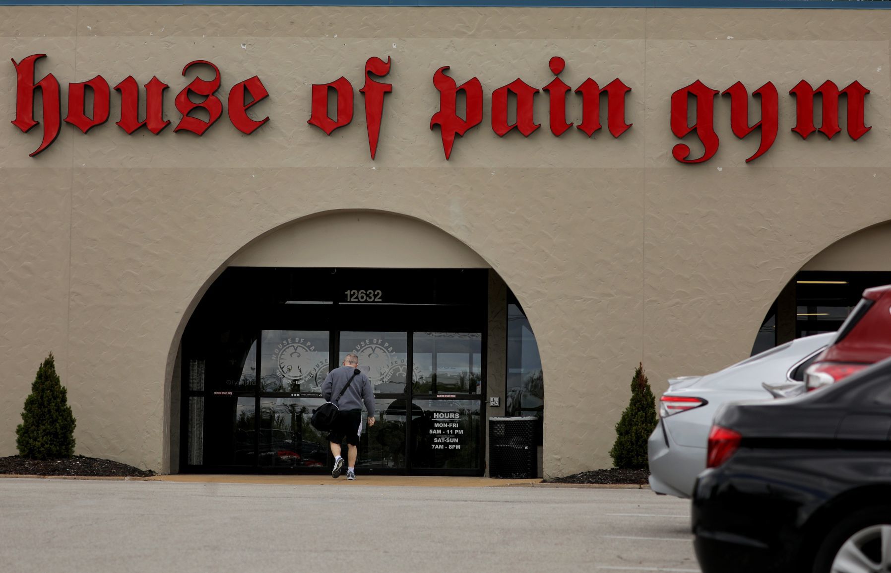 Gym owner defies county's order, opens to customers